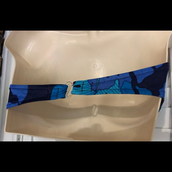 2 Piece Blue Floral Swimsuit Size 8 - Picture 6 of 6